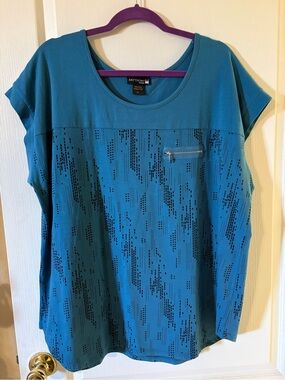 Antthony Teal Short-Sleeve Tee with Zip Accent